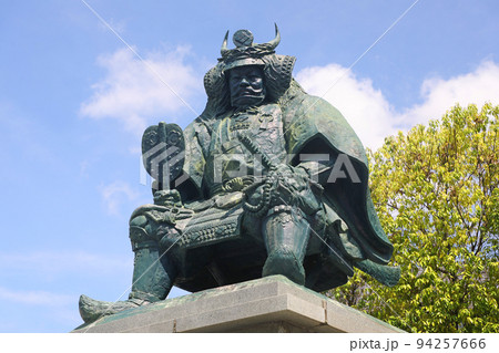 甲府駅前の武田信玄公像 甲府駅前の武田信玄公像 94257666