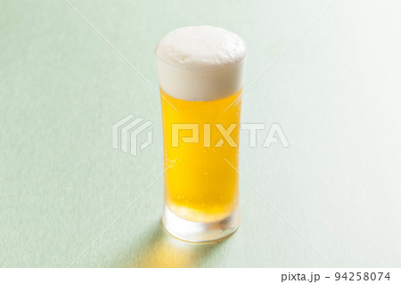 生ビール 94258074