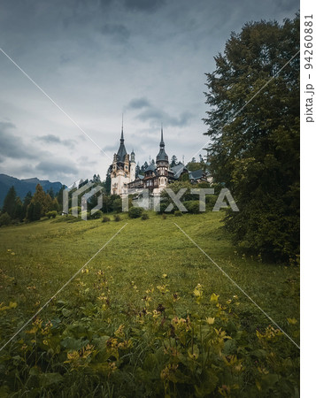 Peles Castle in Sinaia, Romania. Famous Neo-Renaissance palace of the royal family located in the heart of Carpathian mountains. 94260881
