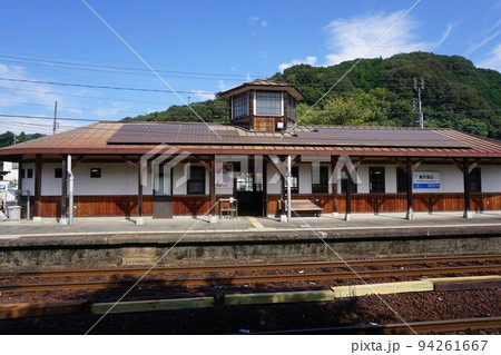 JR姫新線の駅「美作落合駅」駅舎 94261667