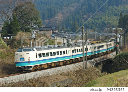 北陸本線　石動ー倶利伽羅　JR東日本　485系　T17編成（新潟）　北越 94263565