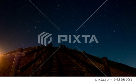 古墳の星空 94266955
