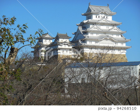 2015年「平成の大修理」直後の真っ白な姫路城 2015年「平成の大修理」直後の真っ白な姫路城 94268510