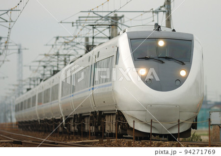 北陸本線　美川ー加賀笠間　JR西日本　681系　T17+T36+T26編成（金沢）　サンダーバード 94271769