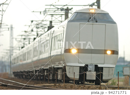 北陸本線 美川ー加賀笠間 JR西日本 683系 T34+T23編成(金沢) サンダーバード 北陸本線 美川ー加賀笠間 JR西日本 683系 T34+T23編成(金沢) サンダーバード 94271771