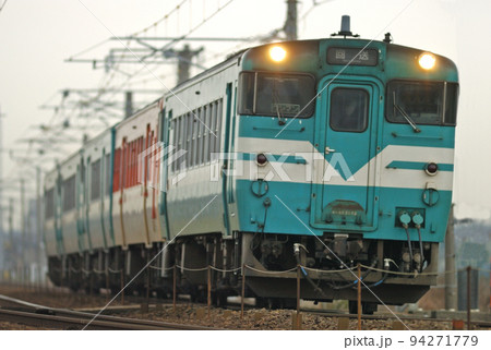 北陸本線　美川ー加賀笠間　JR西日本　キハ40-2083（姫路） 94271779