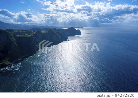 小樽 青の洞窟を空撮 小樽 青の洞窟を空撮 94272820