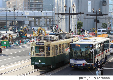 長崎駅前の長崎バス・長崎電鉄・西九州新幹線 94276600