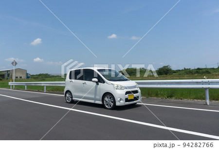 軽乗用車　トールワゴン　道路走行 94282766