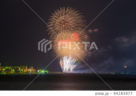 苫小牧港の花火 94283977