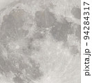 月の表面。月面。満月。 94284317