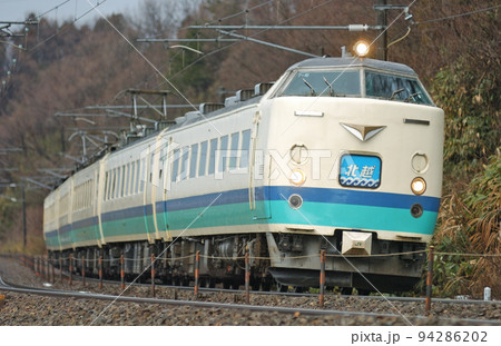 北陸本線 津幡ー倶利伽羅 JR東日本 485系 T16編成(新潟) 北越 北陸本線 津幡ー倶利伽羅 JR東日本 485系 T16編成(新潟) 北越 94286202