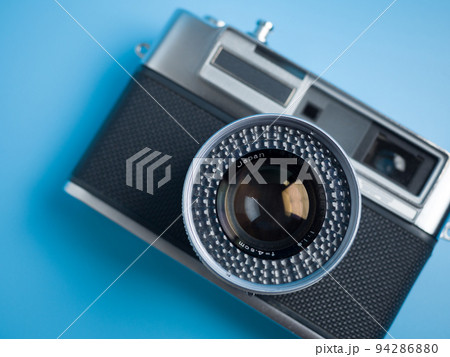 昭和のレトロなフィルムカメラ 94286880