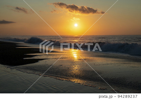 虎杖浜の日の出 94289237