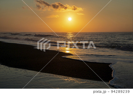 虎杖浜の日の出 94289239