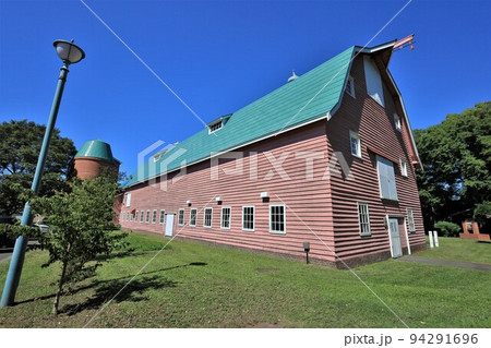 旧町村農場・第一牛舎（北海道江別市） 94291696