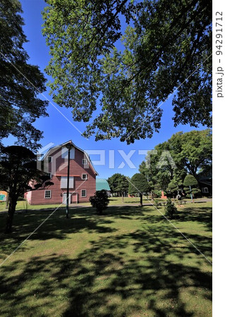 旧町村農場・第一牛舎（北海道江別市） 94291712