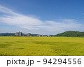 月岡温泉・温泉街の遠景（新潟県新発田市, 2022年9月撮影） 94294556