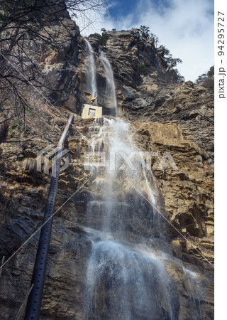 Waterfall Uchan-su on Ai-Petri Mountain in spring. Yalta, Crimea 94295727