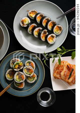 韓国料理(キンパとキムチ) 韓国料理(キンパとキムチ) 94296544