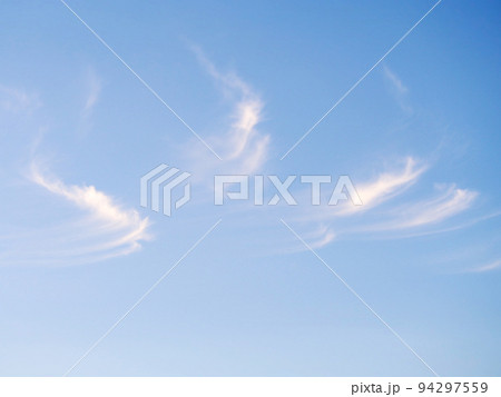鈎状雲　鉤状雲　すじ雲 94297559
