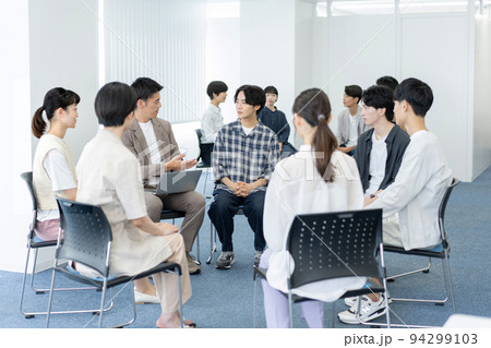 依存症セミナー グループワーク カウンセリング 依存症セミナー グループワーク カウンセリング 94299103