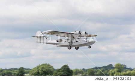 米陸軍航空隊OA-10カタリナ飛行艇離陸 94302232