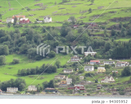 ノルウェーのソグネフィヨルドクルーズ⑫ ノルウェーのソグネフィヨルドクルーズ⑫ 94305952