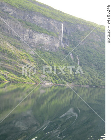 ノルウェーのガイランゲルフィヨルド㉜ 94306246
