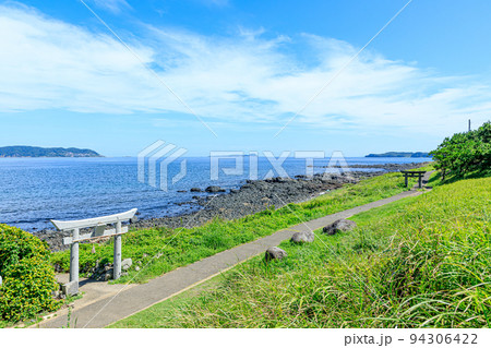 夏の波戸岬　波戸岬神社　佐賀県唐津市 94306422