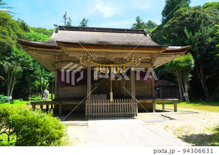 鳥取東照宮（樗谿神社）　国指定重要文化財の拝殿　鳥取県鳥取市 94306631