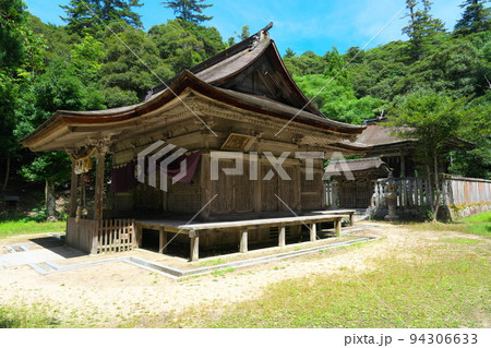 鳥取東照宮(樗谿神社) 国指定重要文化財の社殿2 鳥取県鳥取市 鳥取東照宮(樗谿神社) 国指定重要文化財の社殿2 鳥取県鳥取市 94306633