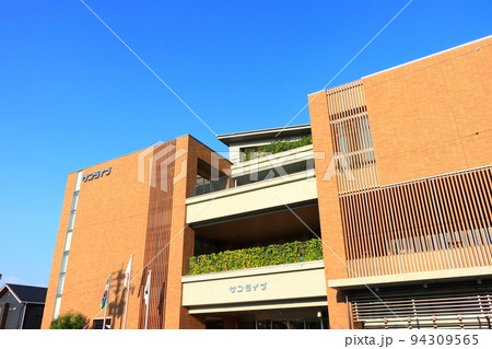 みよし市、みよし市図書館学習交流プラザの風景 94309565