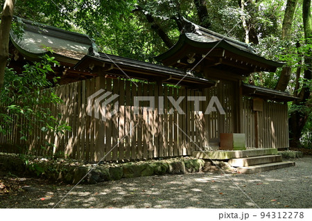 熱田神宮境内の日割御子神社 94312278
