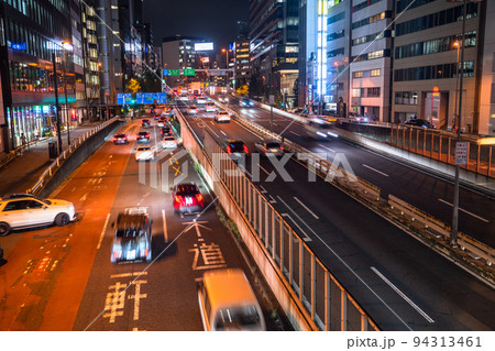 《東京都》夜の首都高速・渋谷線 94313461