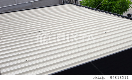 Roof repair, steel sheet. Stop a roof leak 94318511