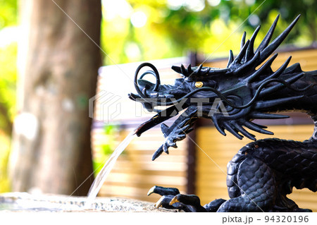 手水舎の龍 94320196