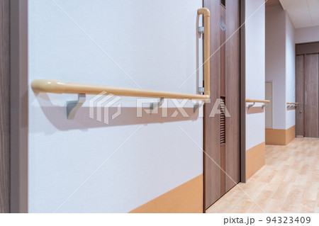 介護　病院　介護施設　 94323409