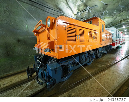 富山県 黒部峡谷 業務用トロッコ電車 欅平駅 富山県 黒部峡谷 業務用トロッコ電車 欅平駅 94323727
