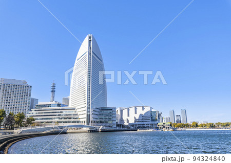 神奈川県横浜市 快晴の横浜みなとみらい21 パシフィコ横浜と周辺の街並み 神奈川県横浜市 快晴の横浜みなとみらい21 パシフィコ横浜と周辺の街並み 94324840