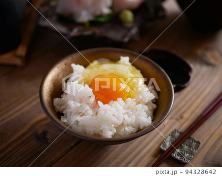 たまごかけご飯 たまごかけご飯 94328642