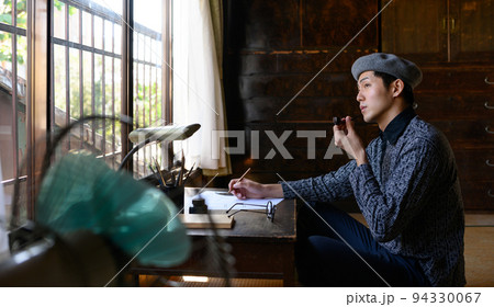 懐かしい時代のイメージ（Image photo） 94330067