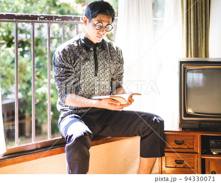 懐かしい時代のイメージ（Image photo） 94330071