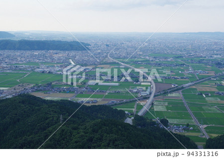 文殊山からの北方向福井市の眺め 94331316