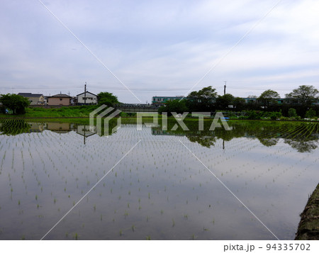 木下の風景 94335702