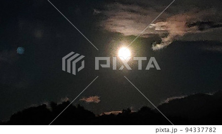 十五夜の日の風景 十五夜の日の風景 94337782