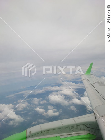 飛行機 94337848
