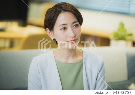 取材　インタビュー　カメラマン　 94348757