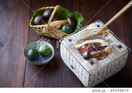 国産松茸の炭火焼 国産松茸の炭火焼 94349974