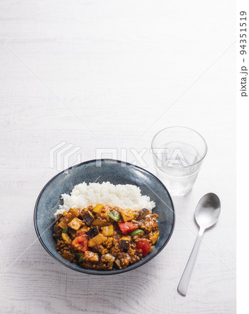 ベジキーマカレー ベジキーマカレー 94351519